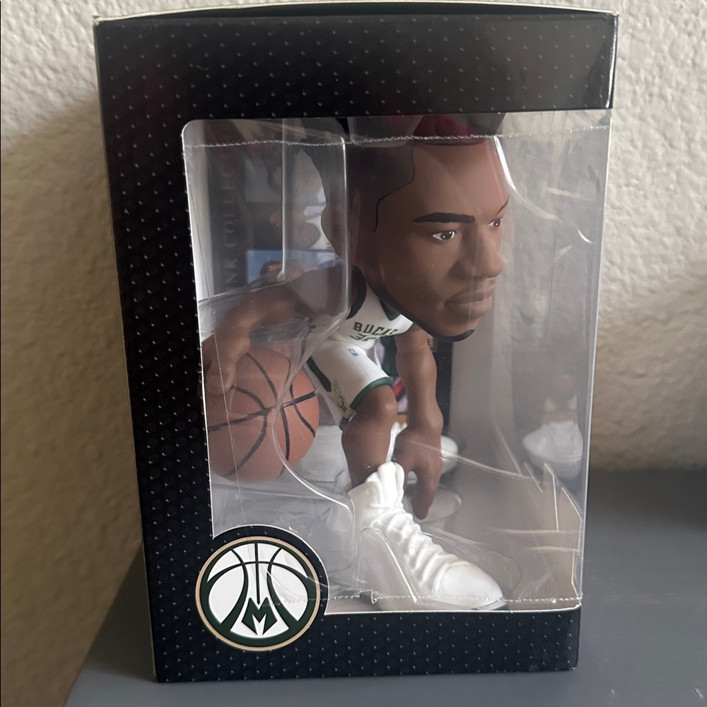 All-Star minis Giannis Antetokounmpo figure. Brand new in box - Picture 4 of 4